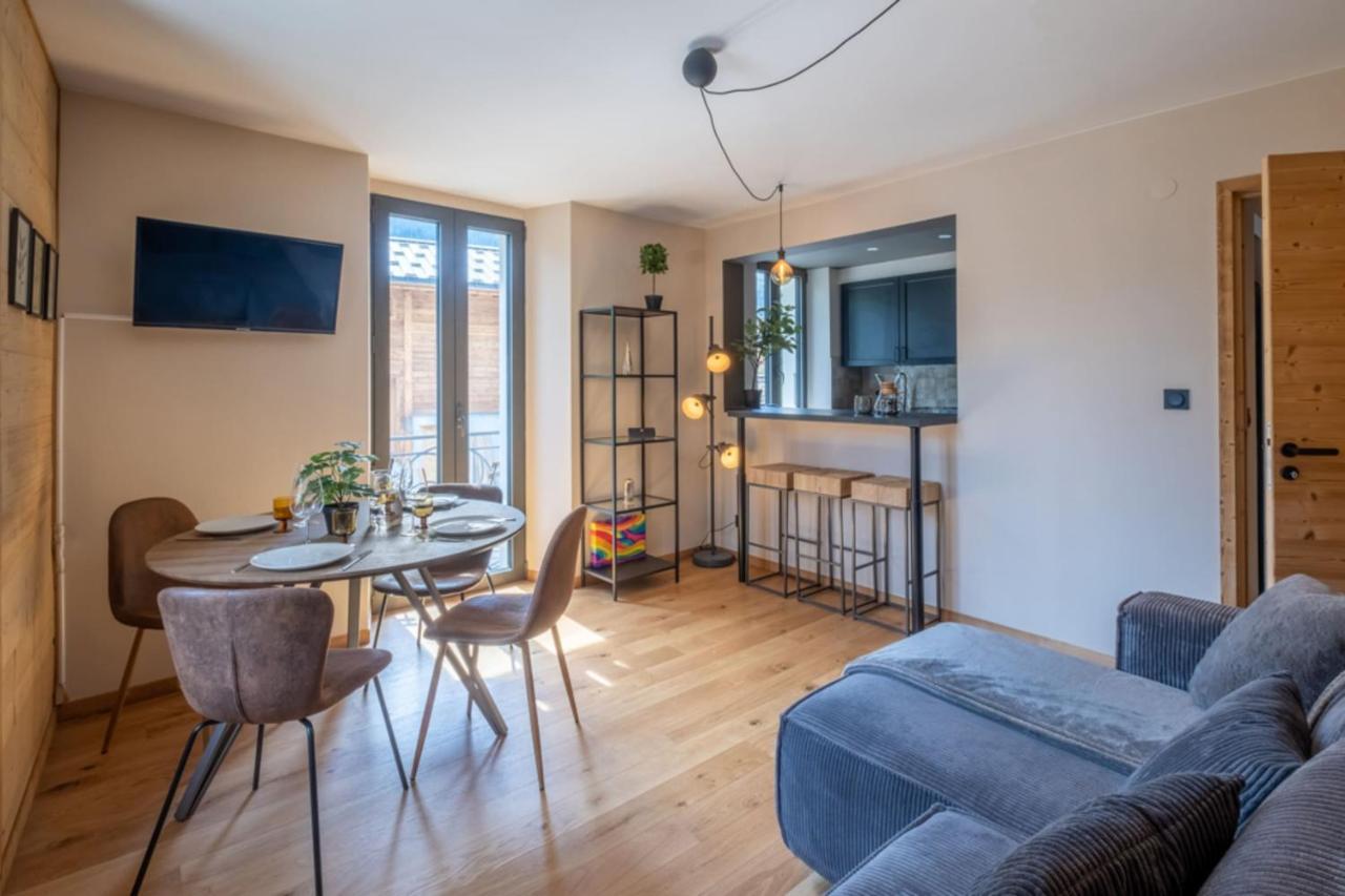 Newly Renovated Apartment With Mont Blanc View Chamonix Dış mekan fotoğraf
